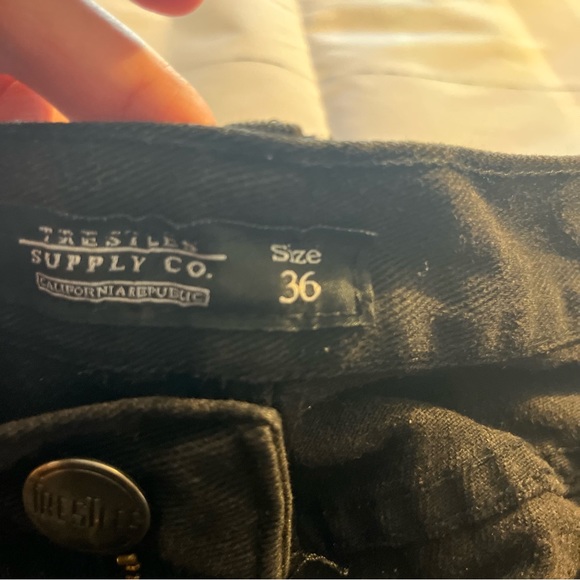 Black Trestles Supply Co Jeans with Embroidery on Back Pockets, Size 36 - Picture 4 of 10